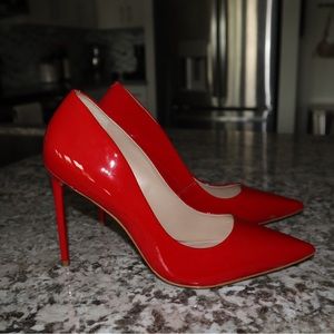 Steve Madden “EVELYN RED PATENT” heels